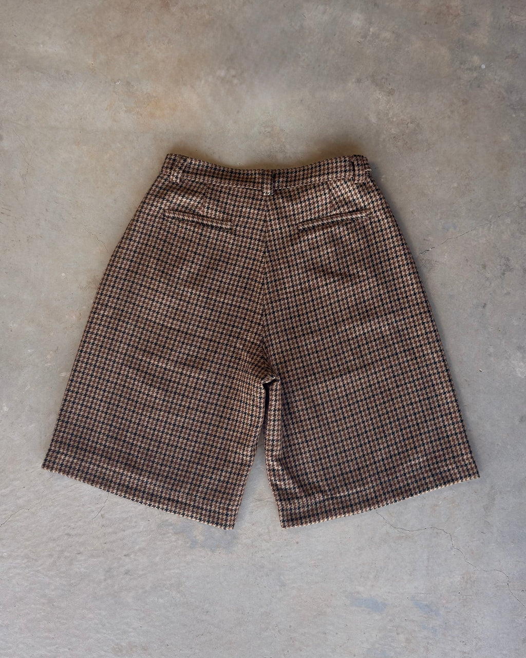 Hounds Tooth Pleated Shorts