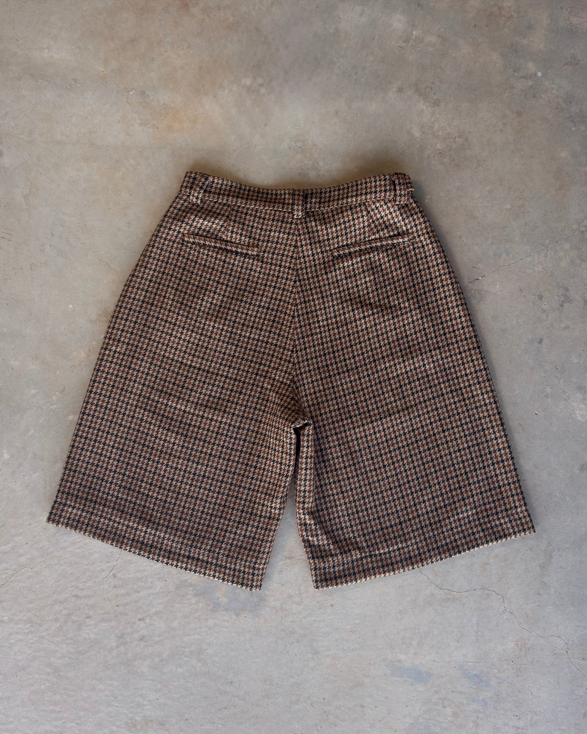 Hounds Tooth Pleated Shorts